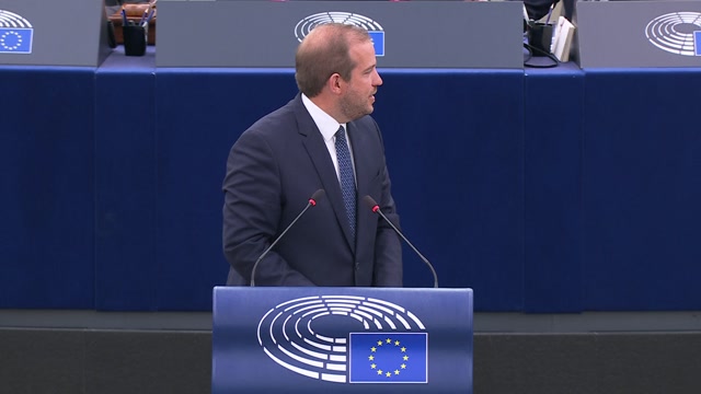 Presentation of the programme of activities of the Danish presidency: One round of political group speakers